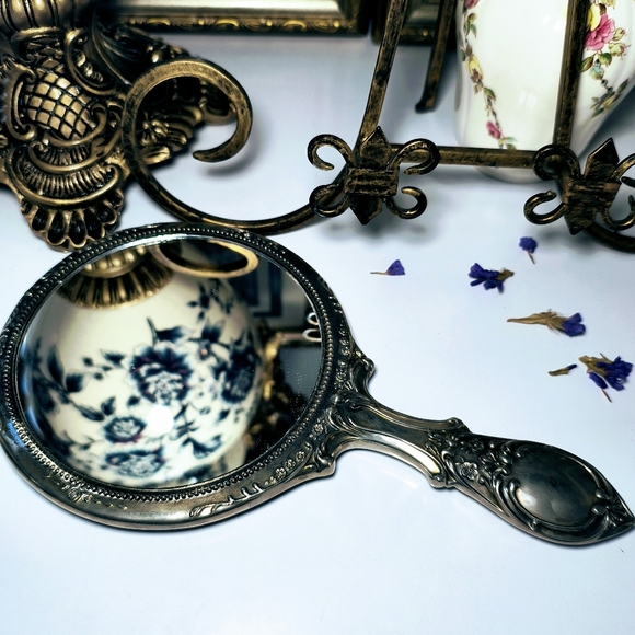 Unique, rare and beautiful, Vintage, silver, metal, Victorian, floral, ornate, - Picture 3 of 8